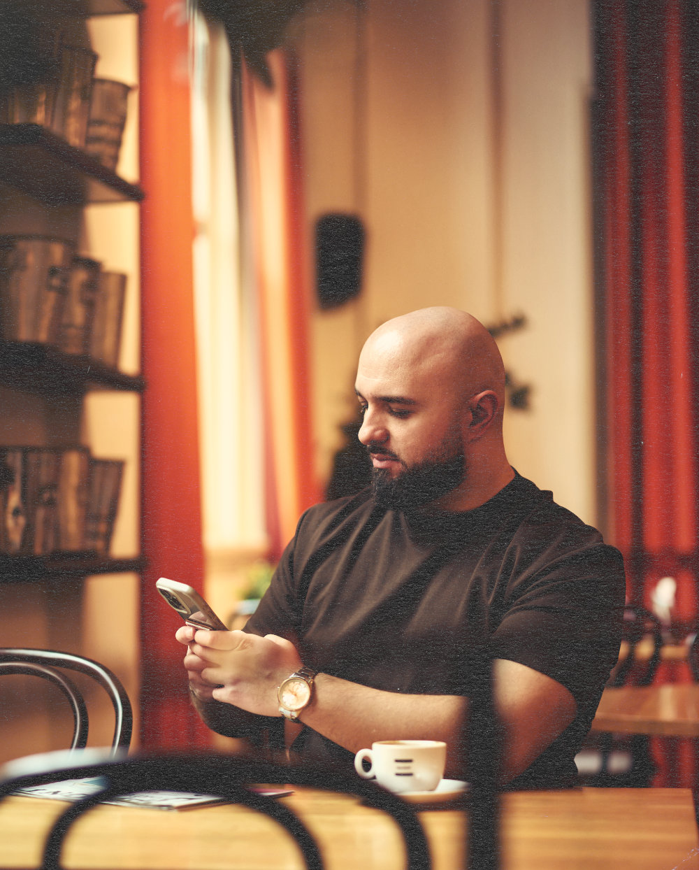 Portretfoto van Mo van Fomozo